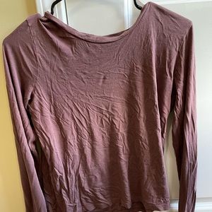 American Eagan lightweight long sleeve shirt.